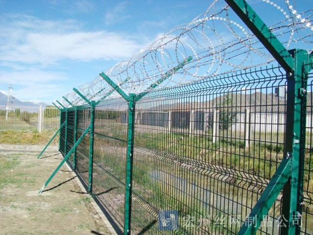 機場(chang)圍欄網